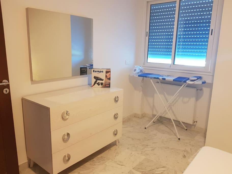Lovely Apartment Near Tunis Mall - Lac2 Tunisz Kültér fotó