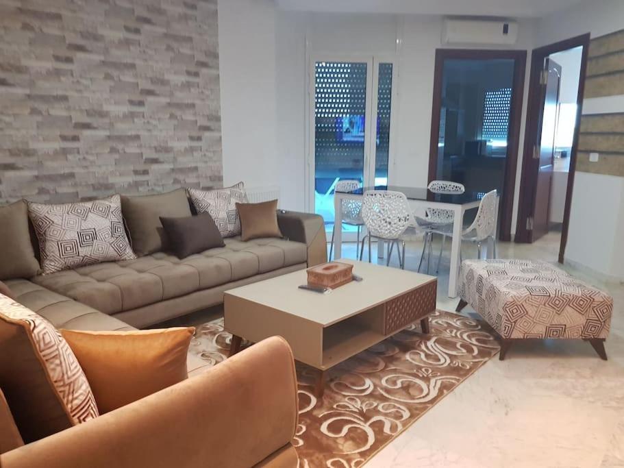 Lovely Apartment Near Tunis Mall - Lac2 Tunisz Kültér fotó